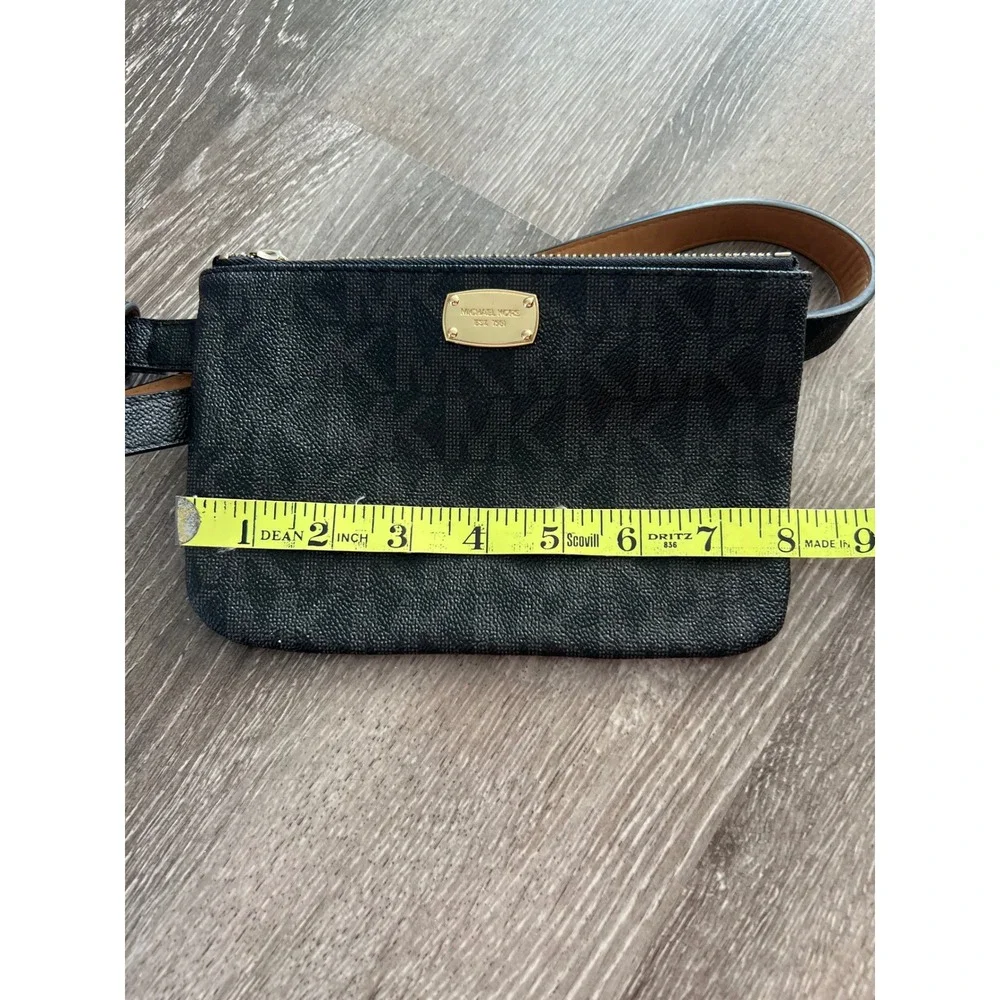 NEW Michael Kors Belt Bag Women Medium Black Signature Monogram Fanny Pack